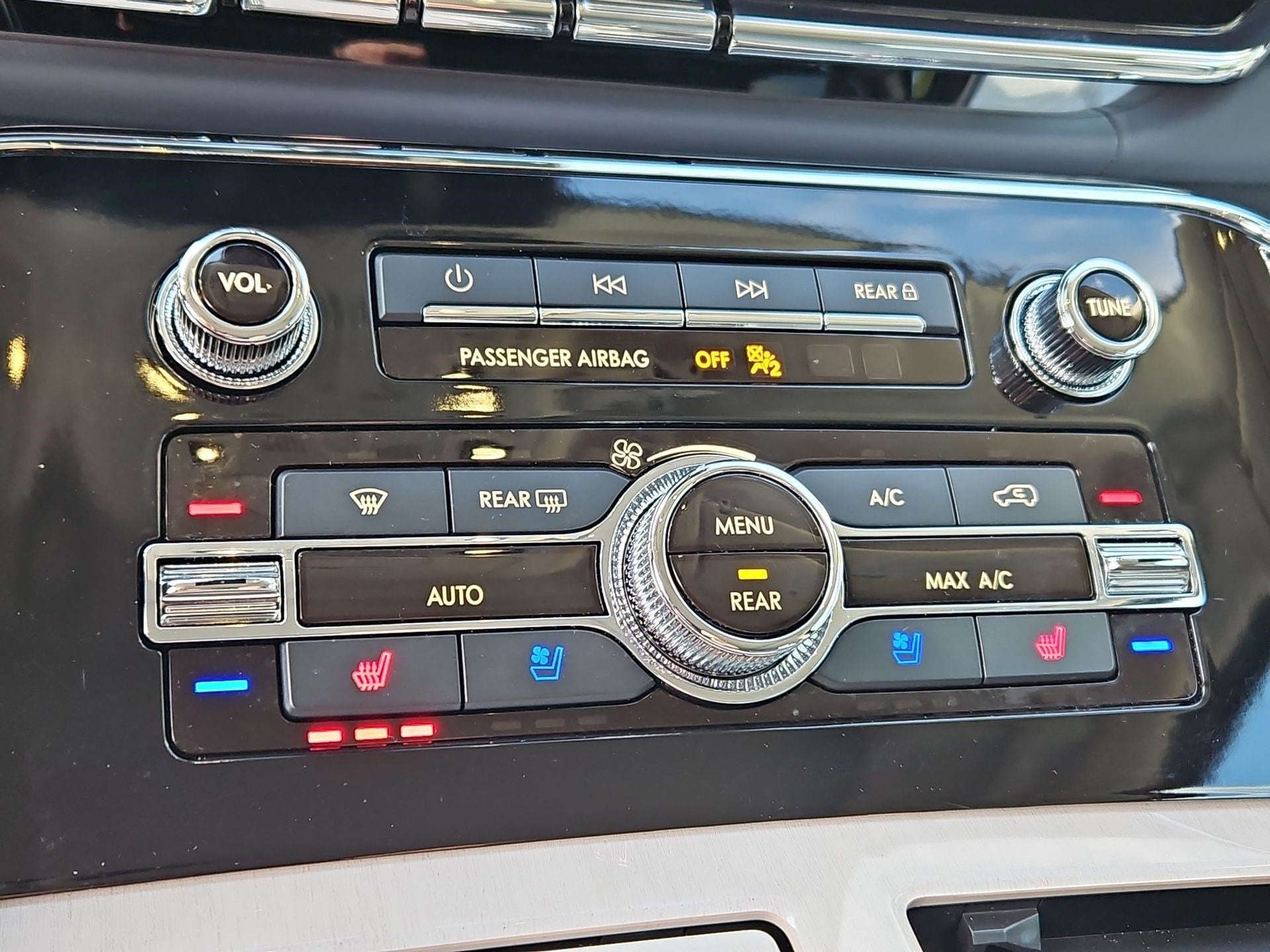 2022 Lincoln Navigator L Black Label