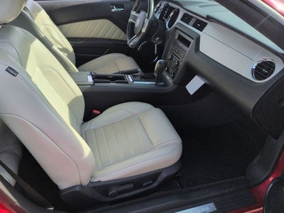 2013 Ford Mustang V6 Premium