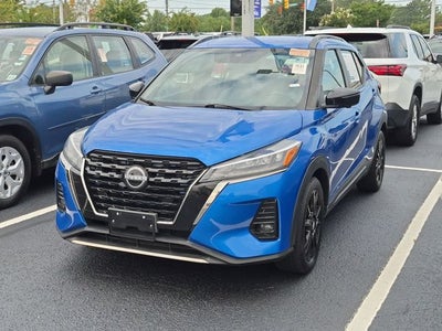 2023 Nissan Kicks SR