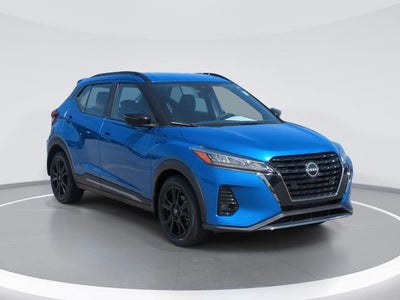 2023 Nissan Kicks SR