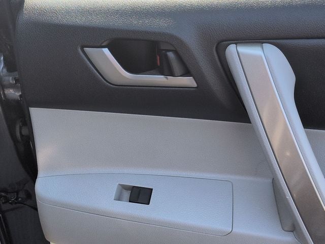 2013 Toyota Highlander SE