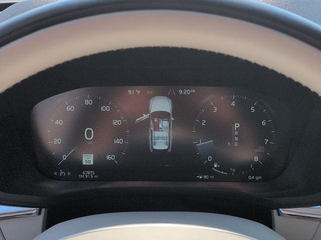 2021 Volvo XC60 T5 Momentum