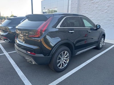 2022 Cadillac XT4 Premium Luxury