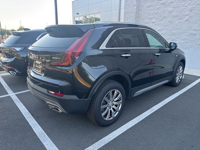 2022 Cadillac XT4 Premium Luxury