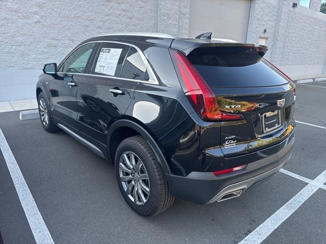 2022 Cadillac XT4 Premium Luxury