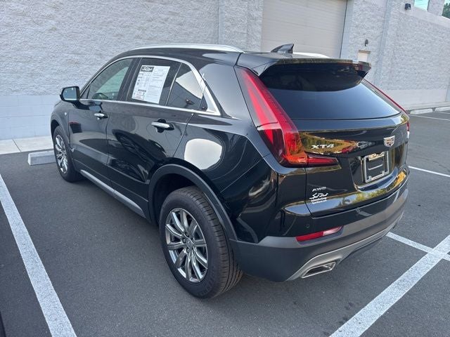 2022 Cadillac XT4 Premium Luxury