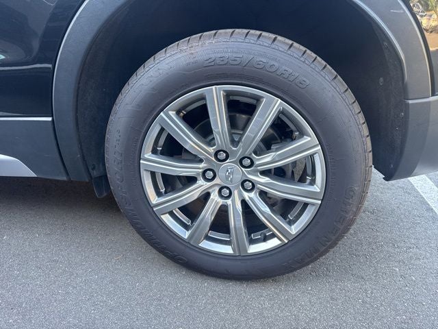2022 Cadillac XT4 Premium Luxury