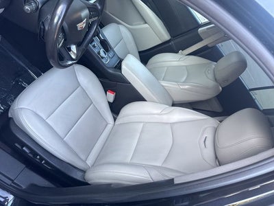 2022 Cadillac XT4 Premium Luxury