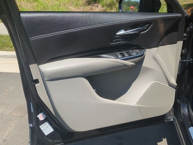2022 Cadillac XT4 Premium Luxury