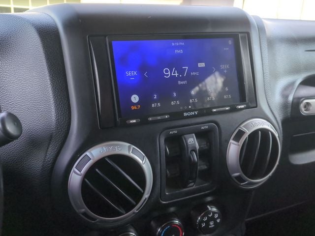 2011 Jeep Wrangler Unlimited Sahara