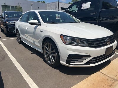 2017 Volkswagen Passat 1.8T R-Line