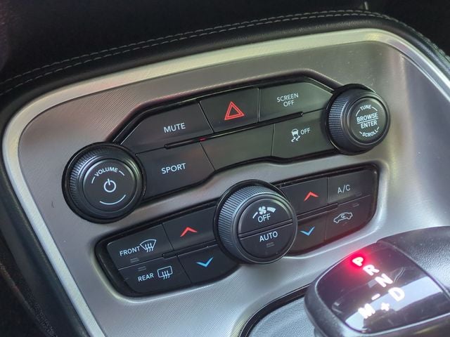 2022 Dodge Challenger SXT