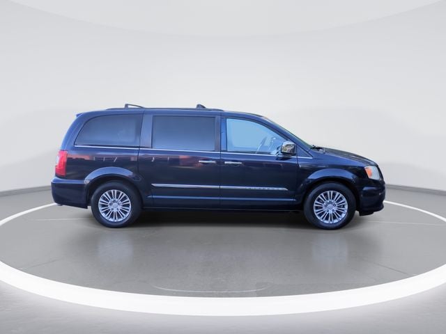 2015 Chrysler Town & Country Touring-L