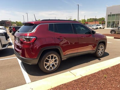 2022 Jeep Compass Latitude Lux