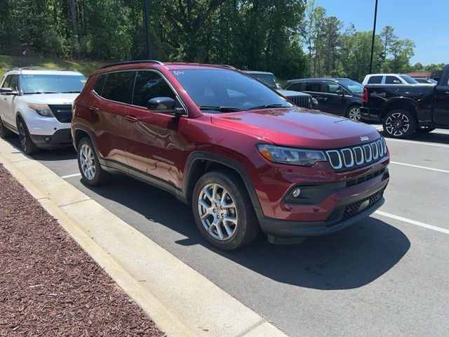 2022 Jeep Compass Latitude Lux