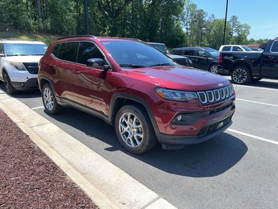 2022 Jeep Compass Latitude Lux