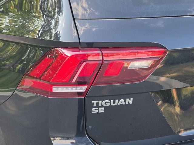 2021 Volkswagen Tiguan 2.0T SE R-Line Black