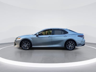 2024 Toyota Camry Hybrid XLE
