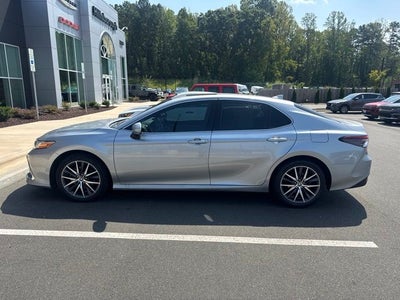 2024 Toyota Camry Hybrid XLE