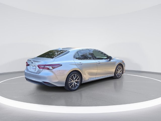 2024 Toyota Camry Hybrid XLE