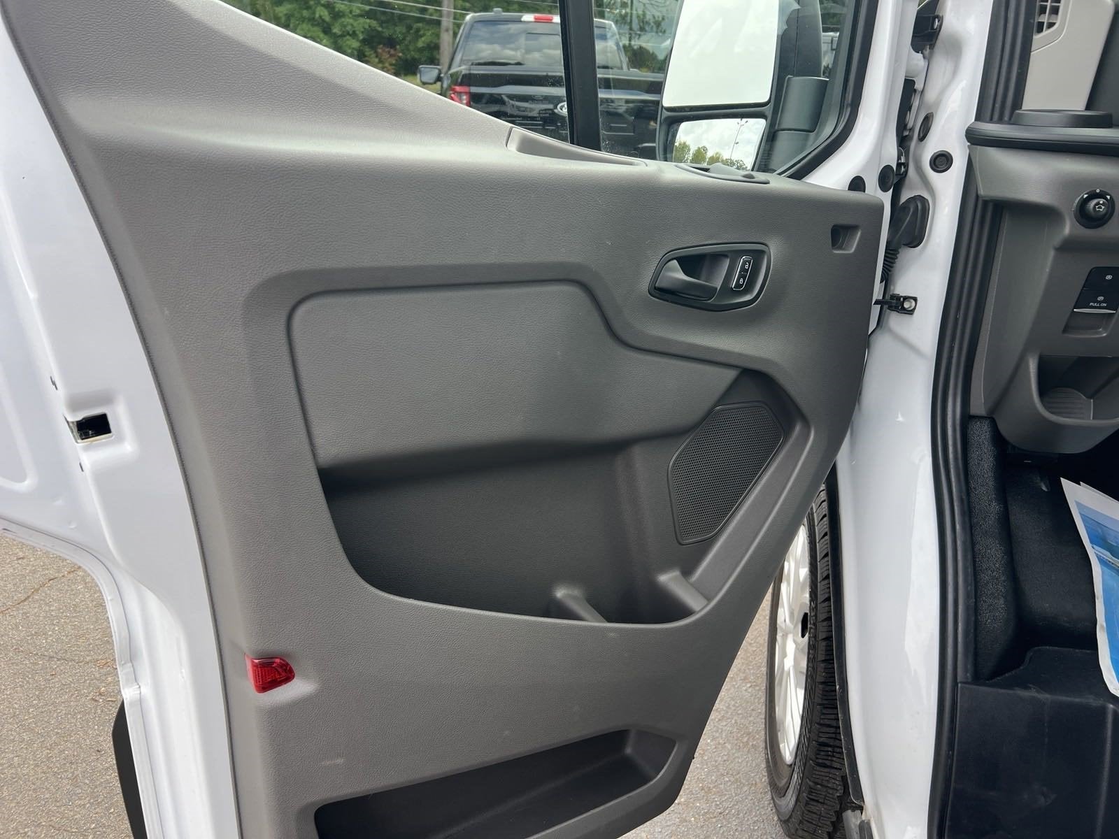 2023 Ford Transit Passenger Wagon XL