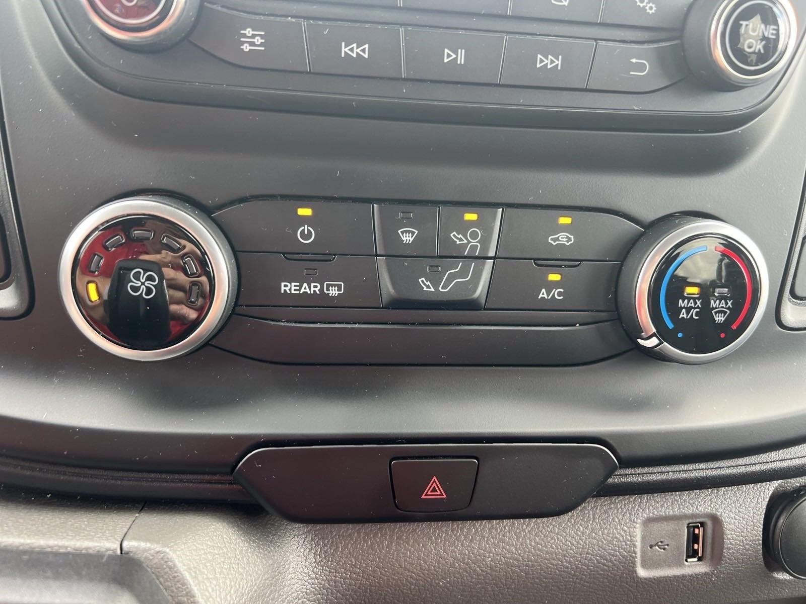 2023 Ford Transit Passenger Wagon XL