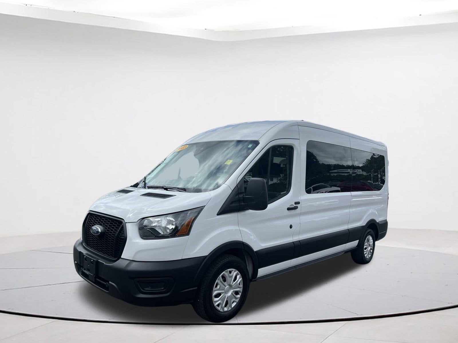 2023 Ford Transit Passenger Wagon XL