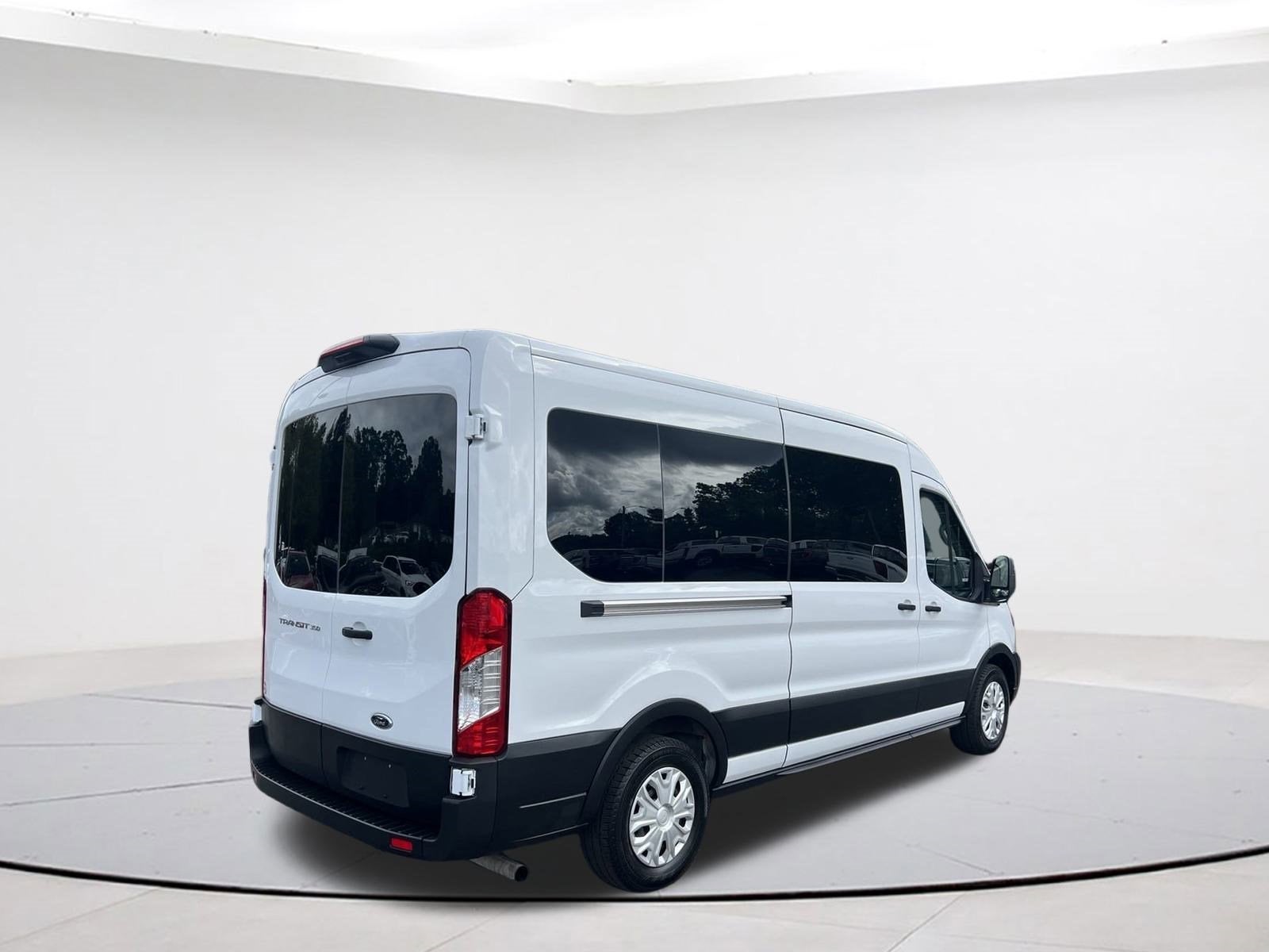 2023 Ford Transit Passenger Wagon XL