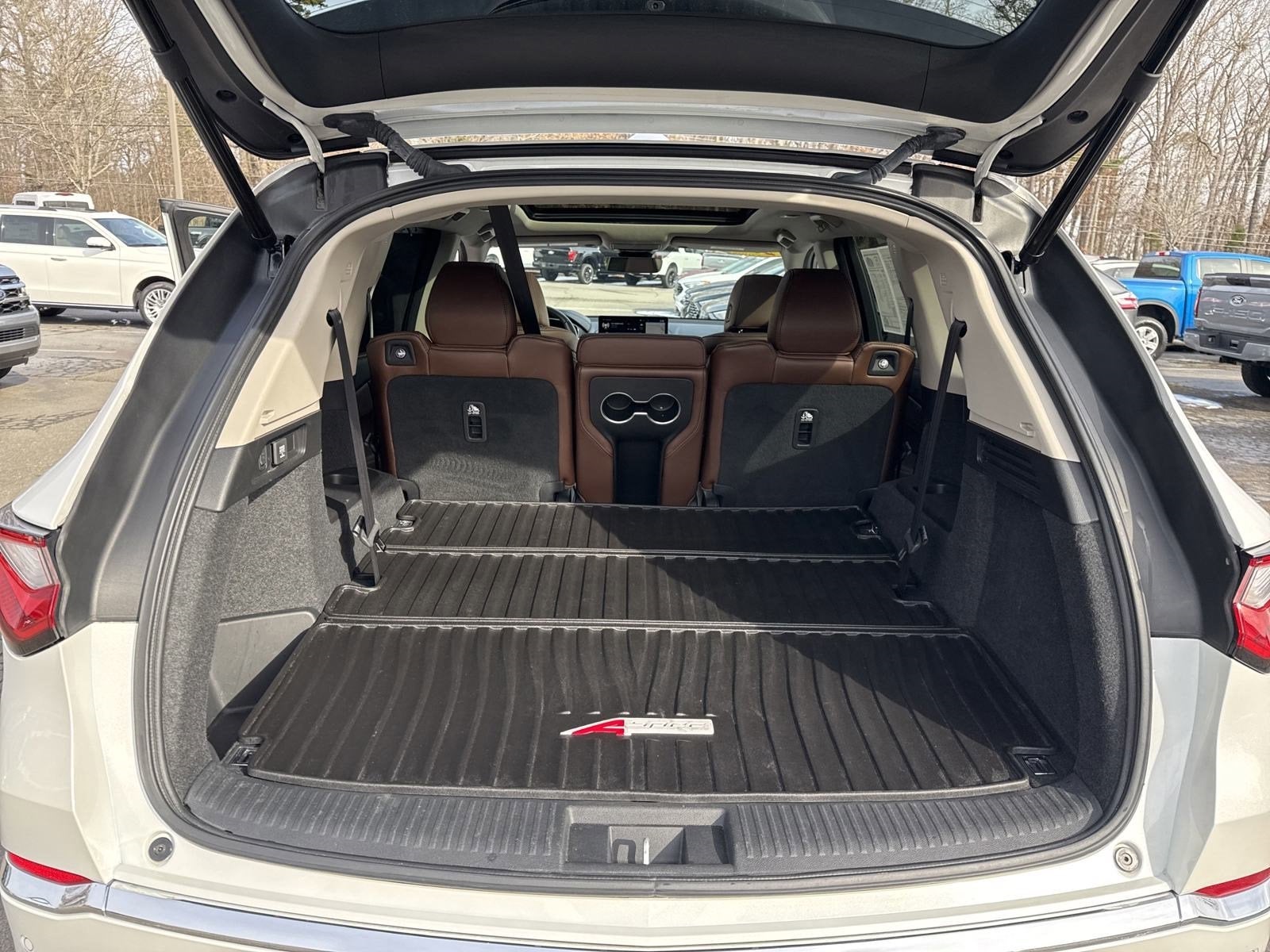 2022 Acura MDX w/Technology Package