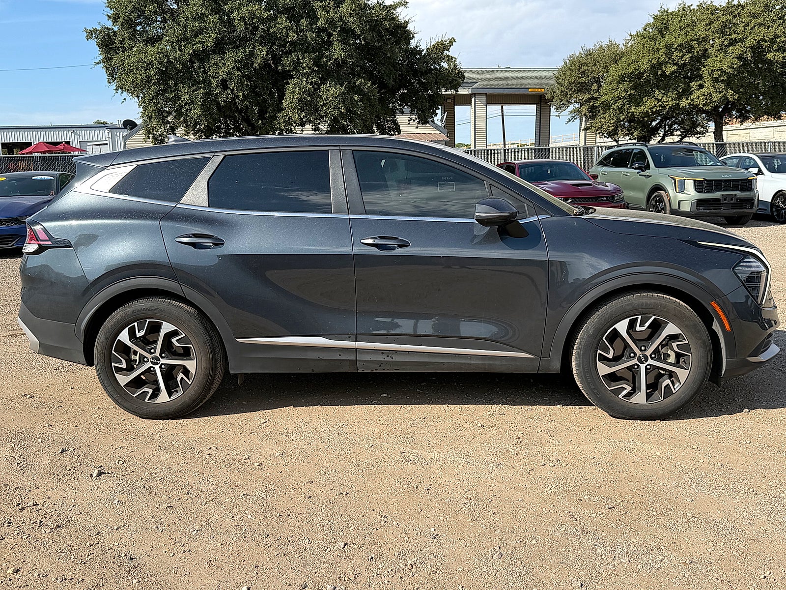 2025 Kia Sportage EX