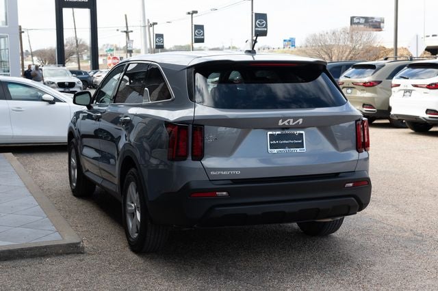 2023 Kia Sorento LX