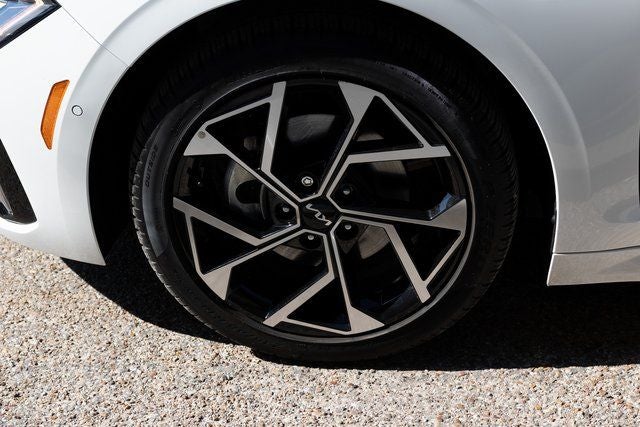 2025 Kia K5 EX