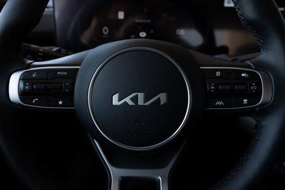 2025 Kia K5 EX