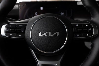 2025 Kia K5 EX