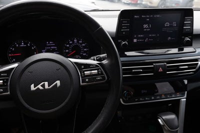2023 Kia Seltos S