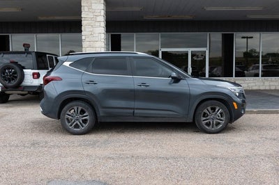 2023 Kia Seltos S