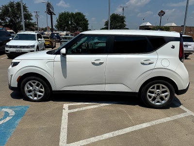 2024 Kia Soul LX