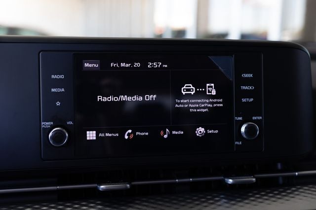 2024 Kia Carnival LX