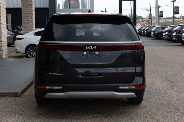 2024 Kia Carnival LX
