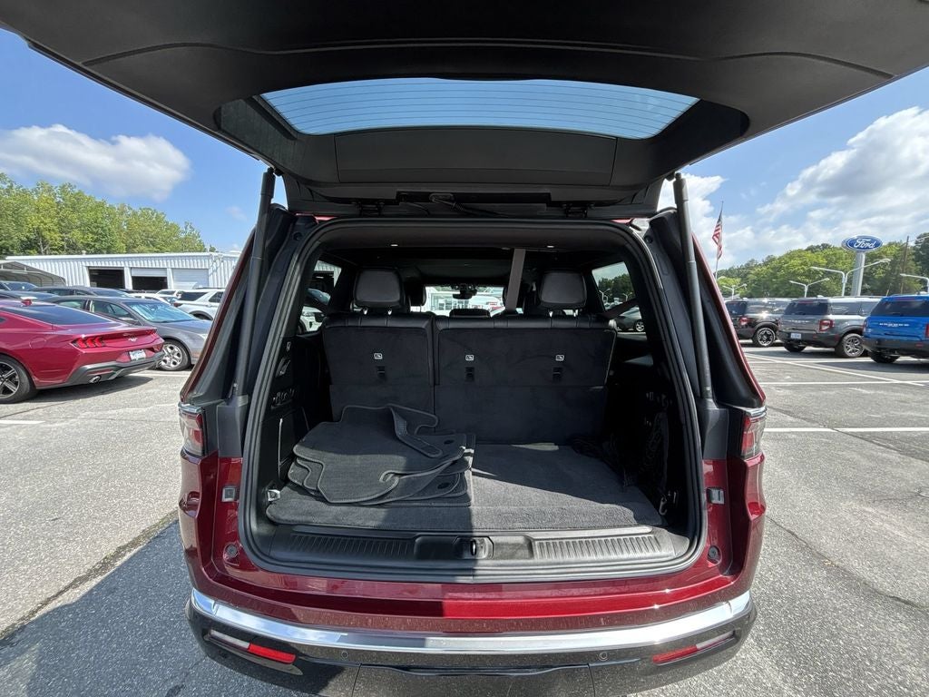 2022 Jeep Wagoneer Series II