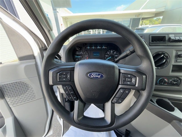 2025 Ford E-350SD Base Cutaway