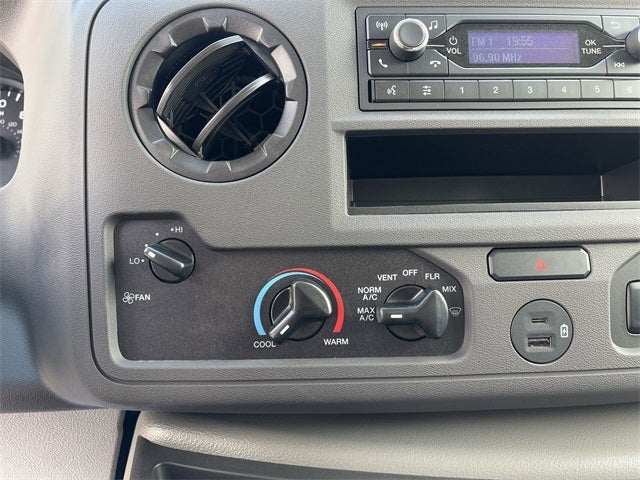 2025 Ford E-350SD Base Cutaway