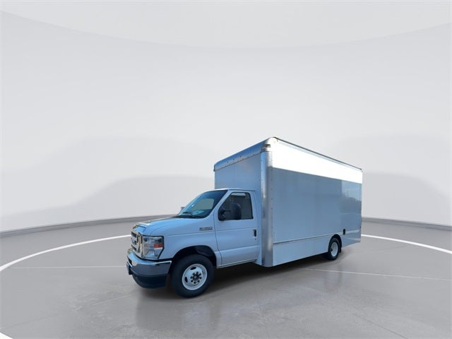 2024 Ford E-350SD Base Cutaway