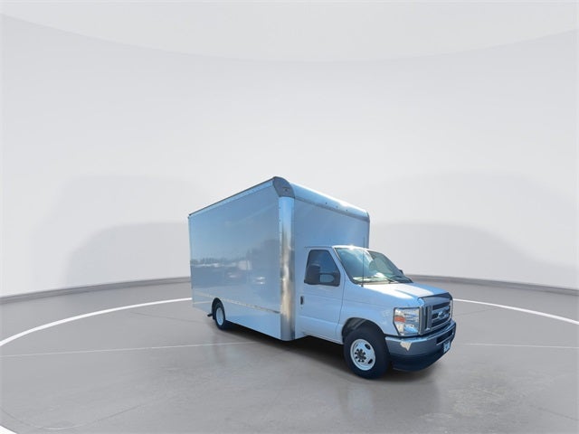 2024 Ford E-350SD Base Cutaway