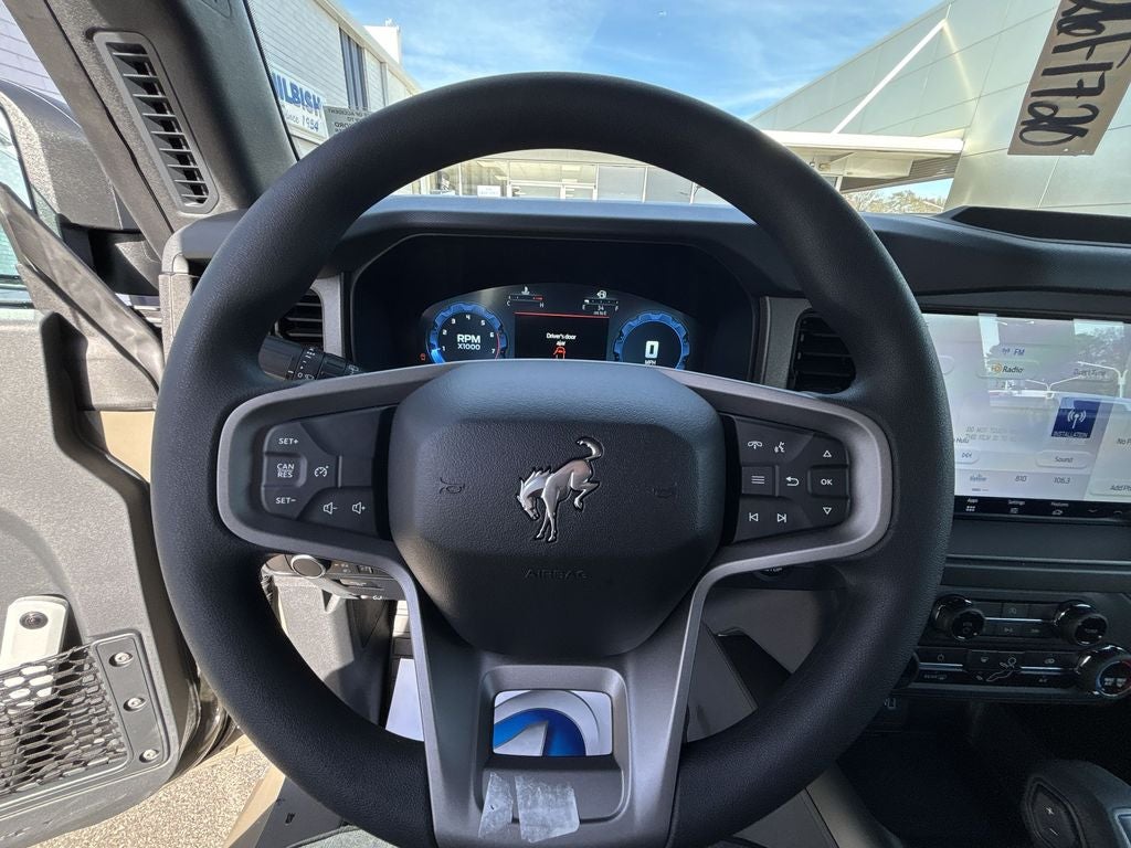 2025 Ford Bronco Base