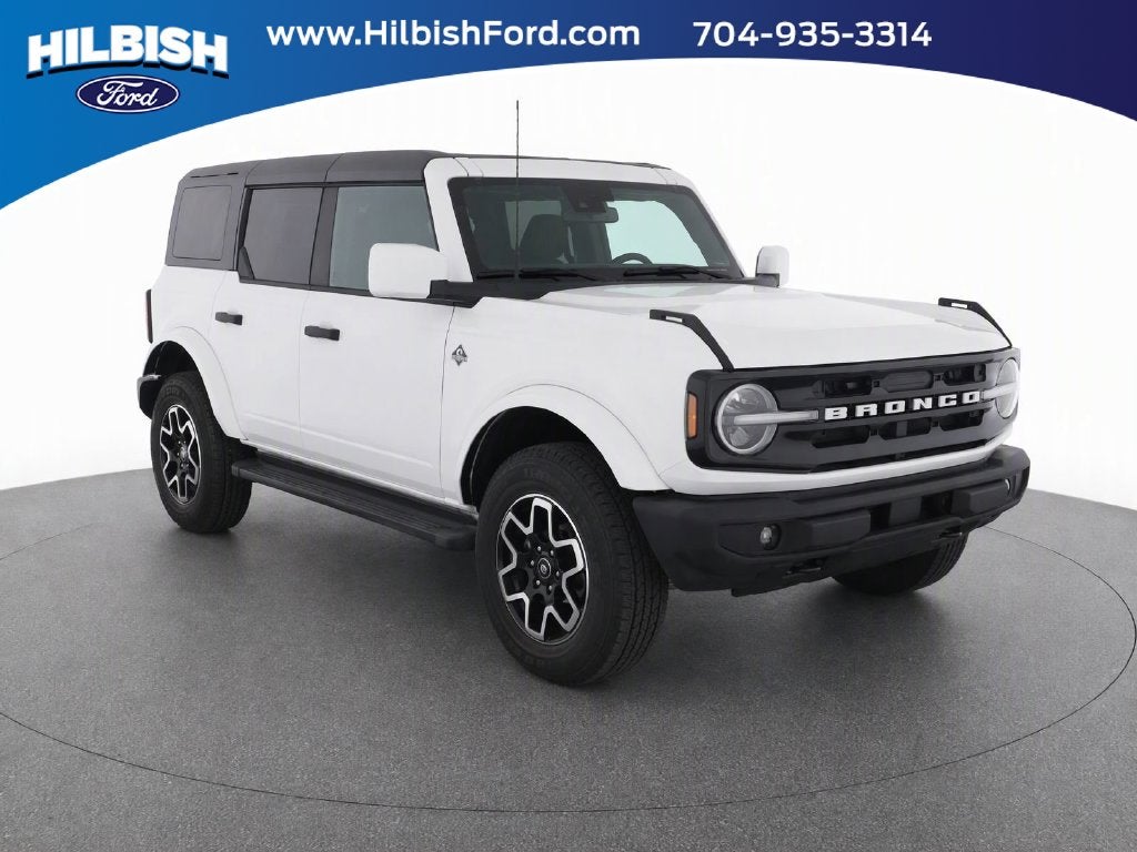 2026 Ford Bronco Outer Banks