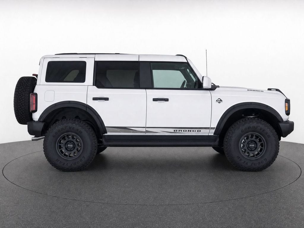 2026 Ford Bronco Outer Banks Dark Trail
