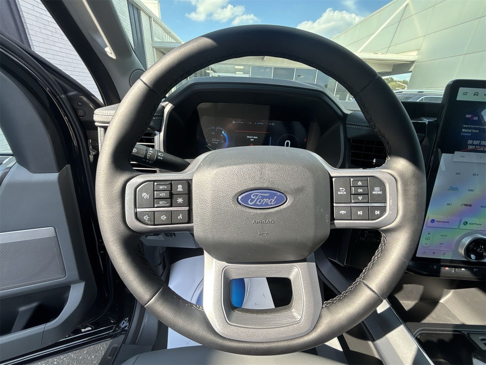 2025 Ford F-150 Lightning Flash