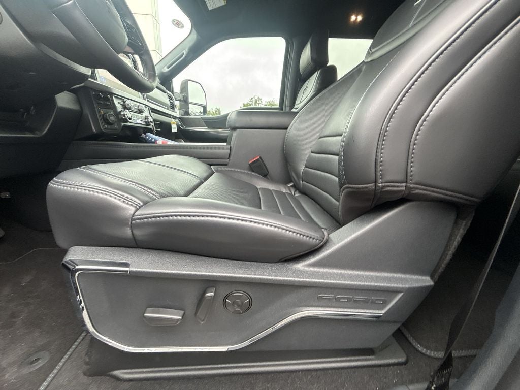 2025 Ford F-250SD Platinum