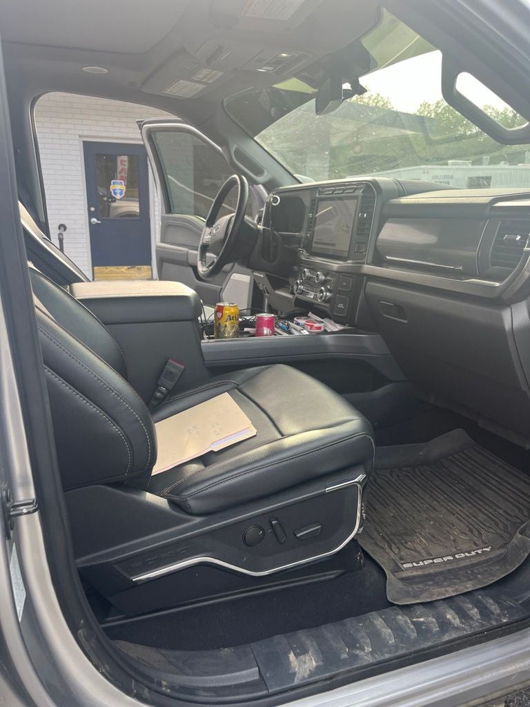 2024 Ford F-350SD Lariat DRW